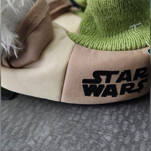 NWT Star Wars Yoda Slippers - Picture 2 of 7